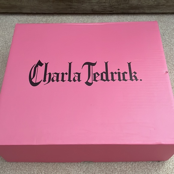 Going to consignment next week!! Last chance!! Sexy Charla Tedrick Wedges NIB!! - Picture 8 of 8